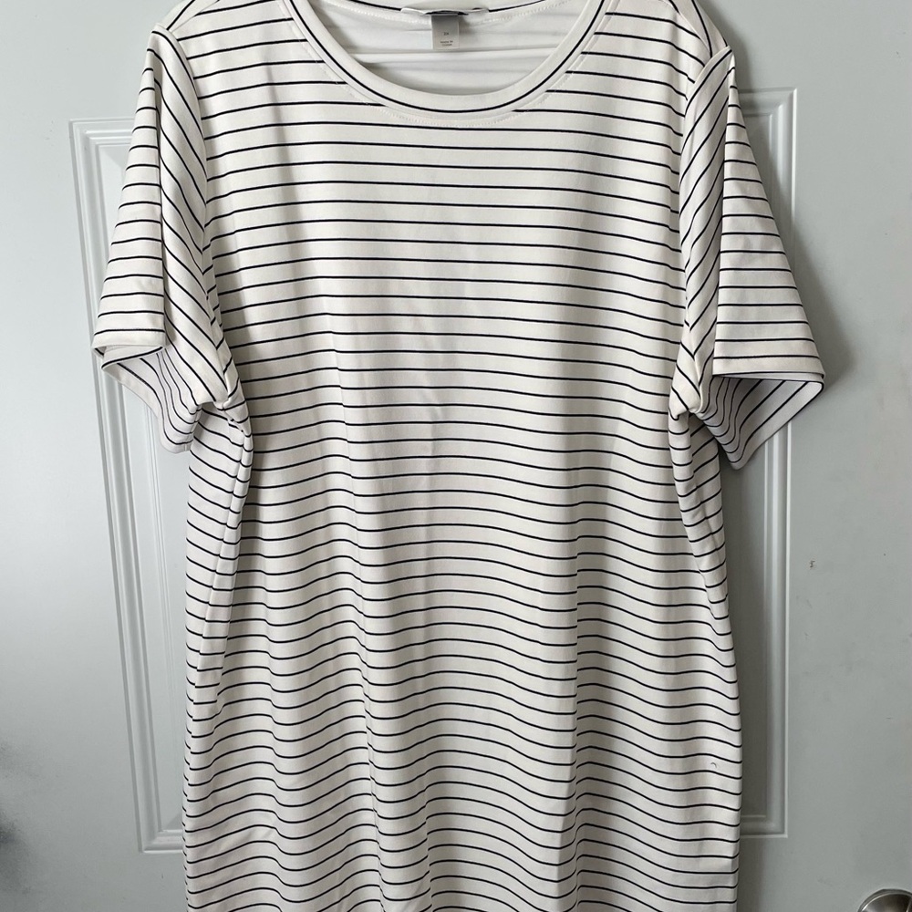 CJ Banks 2X Striped White and Black T-Shirt Dress